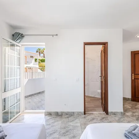 Orada By Interhome *